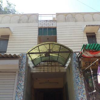 Hotel Delux, Vadodara 1